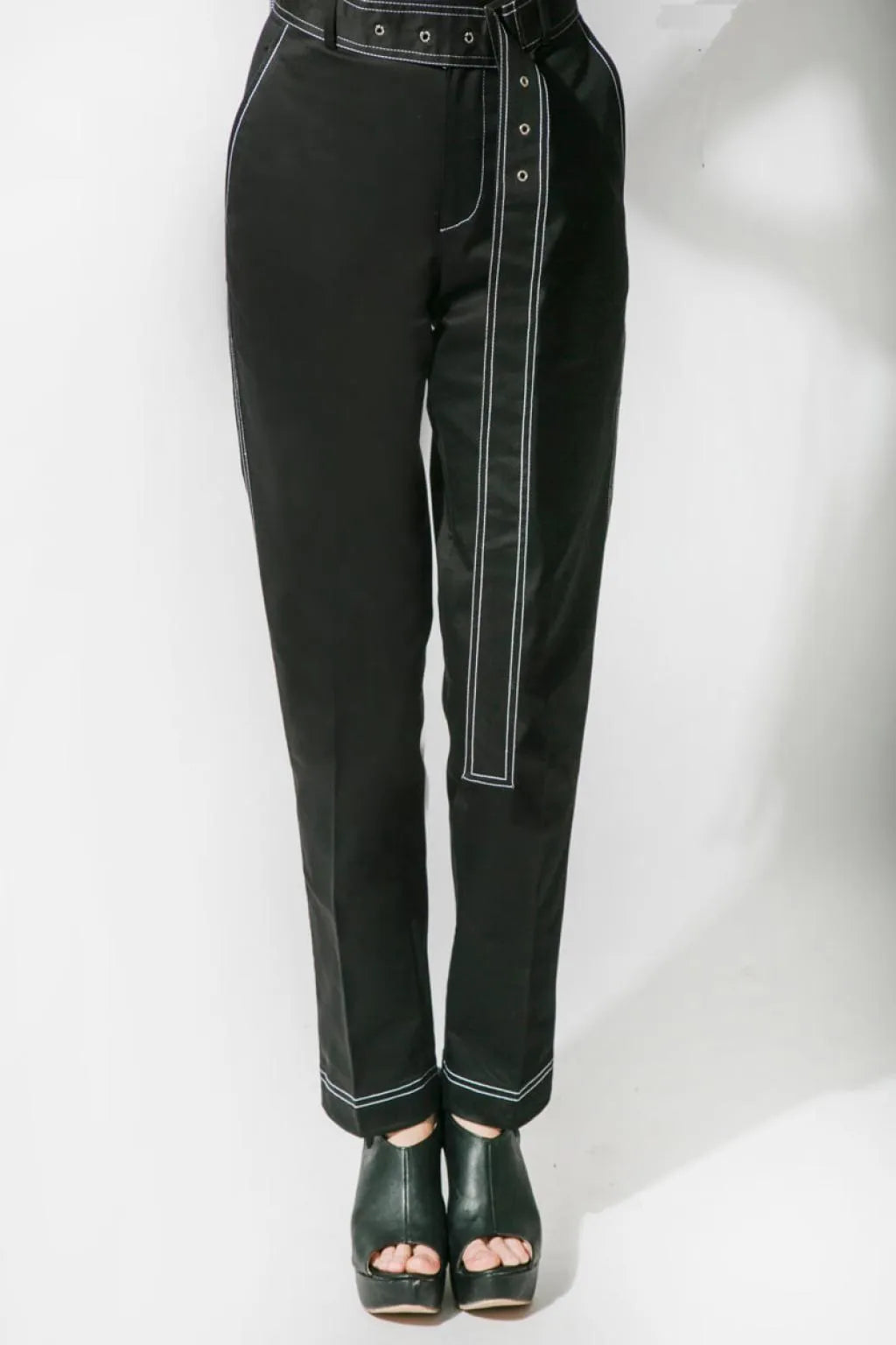 Black Outline Pant